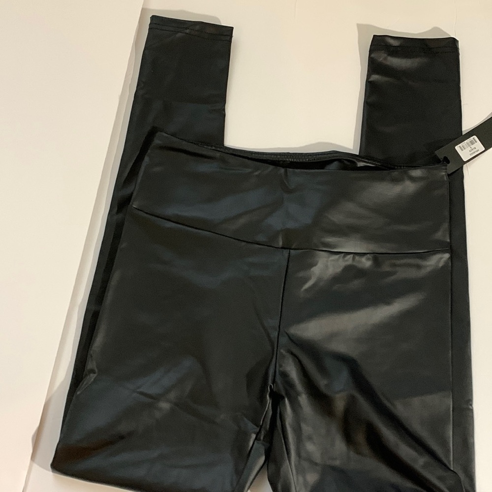 Ellie and Kate, small, faux leather like leggings, black